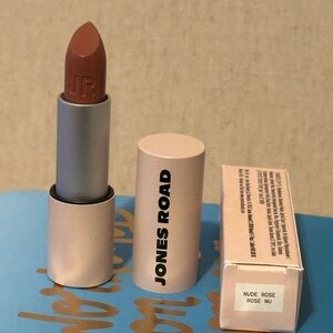 Jones Road Classic Lipstick in Soft Pink